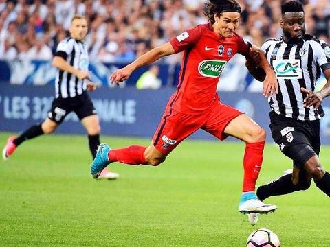 法甲专家：昂热VS里昂——攻防博弈下的胜负手与比分推演